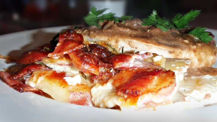 potates au gratin with bacon